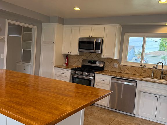 2nd image of 4561 Mimosa Dr
