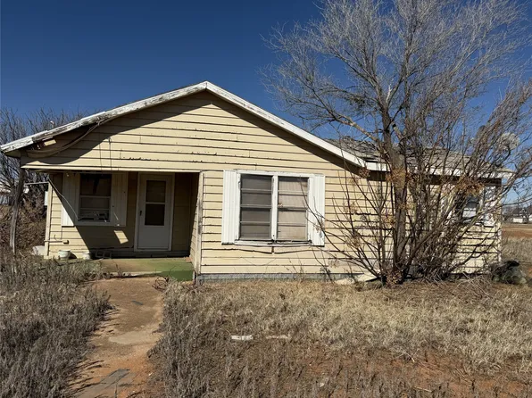 386 County Road 812, Sylvester, TX 79560