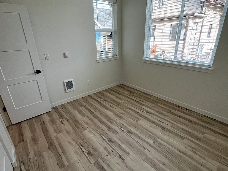 1614 S Ainsworth Ave #B — Photo 13