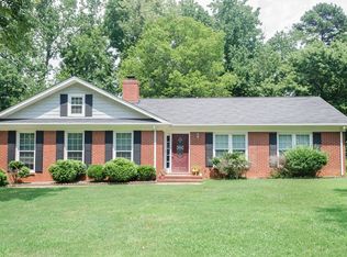 7529 Surreywood Pl, Charlotte, NC 28270