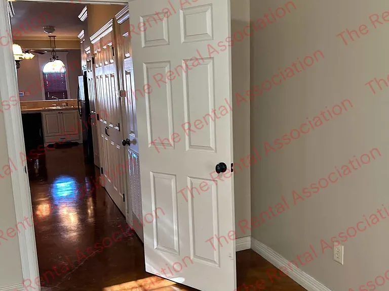 120 Church St #5 — Photo 16