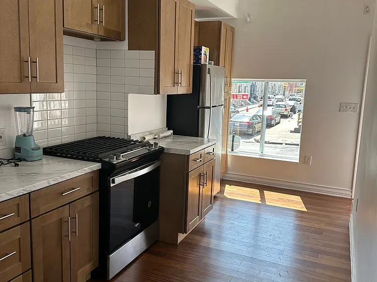 2620 McElderry St — Photo 6