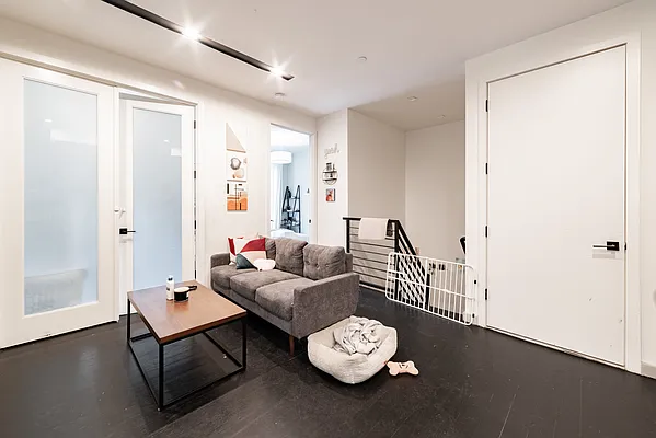 Rented by Jankos Group LLC | media 25