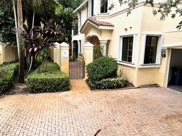 1515 Passion Vine Cir #2-1, Weston, FL 33326