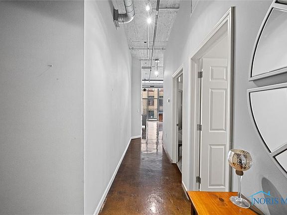 3rd image of 745 Washington St APT 310