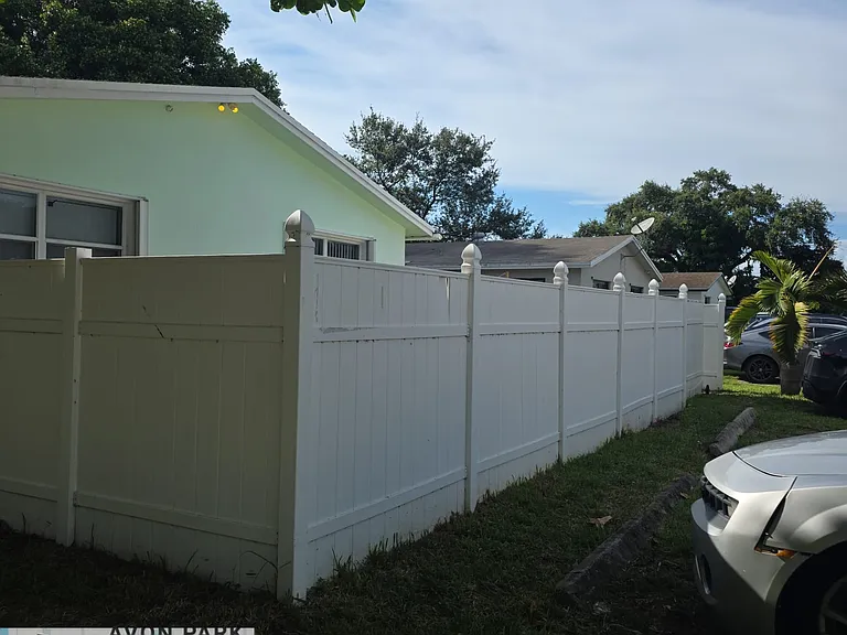 4901 SW 28th Ter — Photo 14