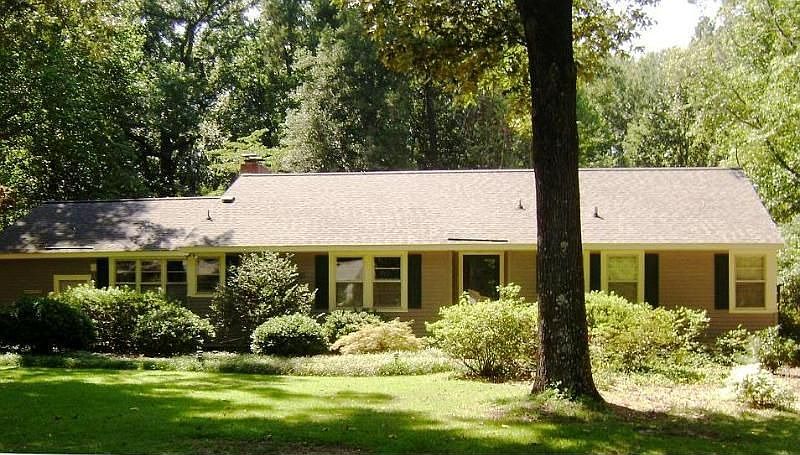1st image of 206 Pineview Dr