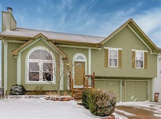 301 S Pelham Path, Raymore, MO 64083