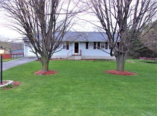 5751 Tellier Rd, Newark, NY 14513