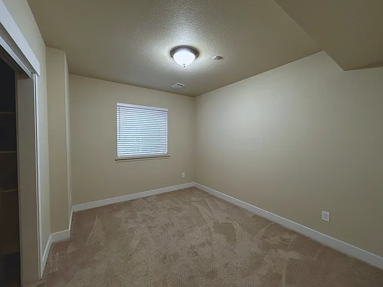 2521 Des Moines Dr #104 — Photo 5