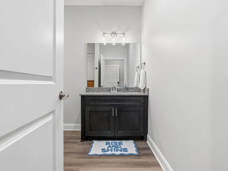 135 E 12th Ave #404 — Photo 25