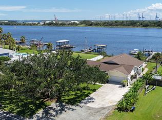 5392 HECKSCHER Drive, Jacksonville, FL 32226