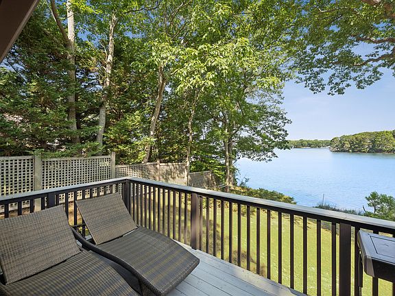 3rd image of 43 Bluff Point Rd