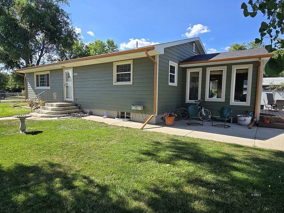 1st image of 1703 Brisbin St