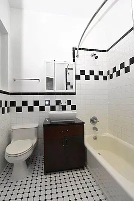 Rented by Compass | media 17