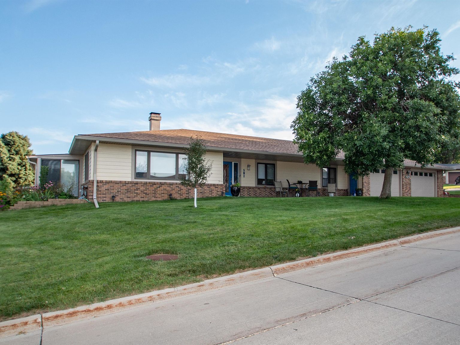 502 titan rd hinton ia 51024 zillow