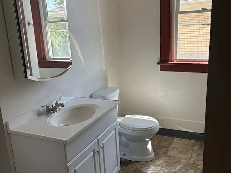 385 Lawson Ave #2 — Photo 10