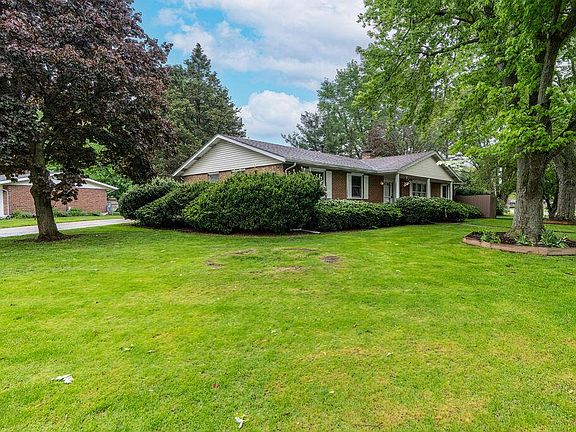 2nd image of 588 Edgefield Dr