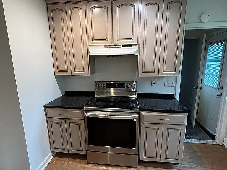 2 Partington Pl — Photo 9