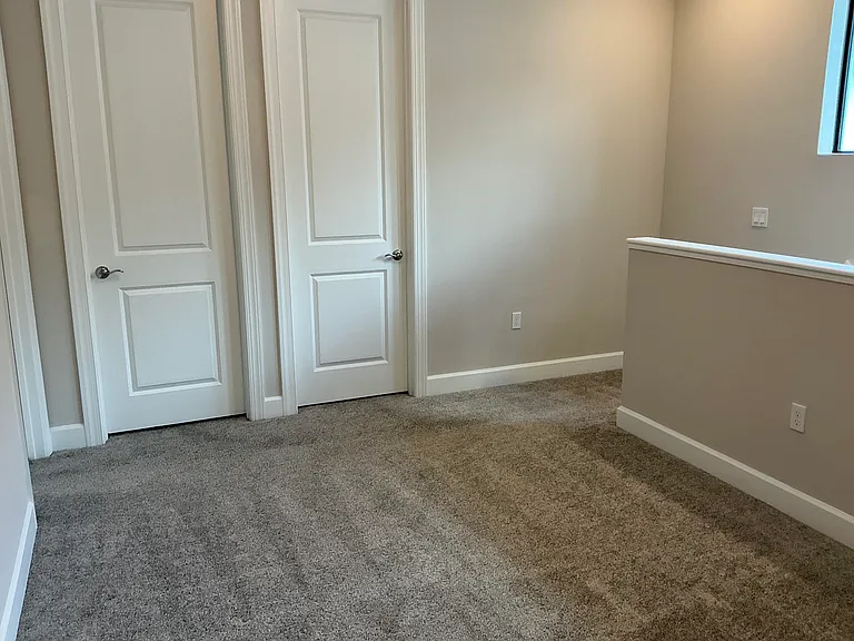 293 SW Sally Way — Photo 15