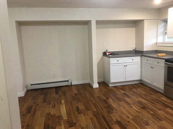 4th image of 3530 Route 9g APT 4