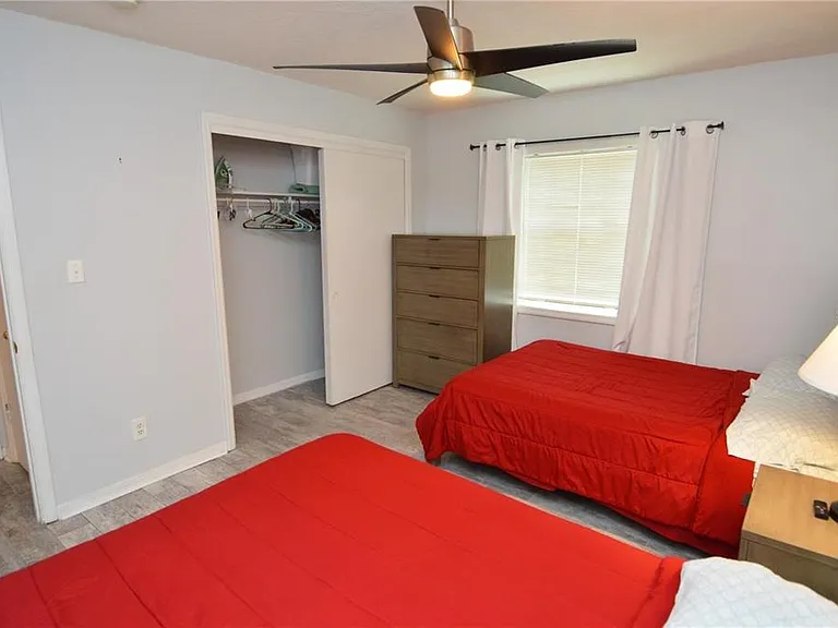 3873 Pompano Dr SE #B — Photo 35