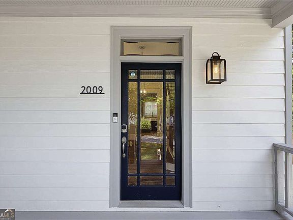 3rd image of 2009 Delphine Dr