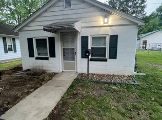 217 S 8th St, Herrin, IL 62948