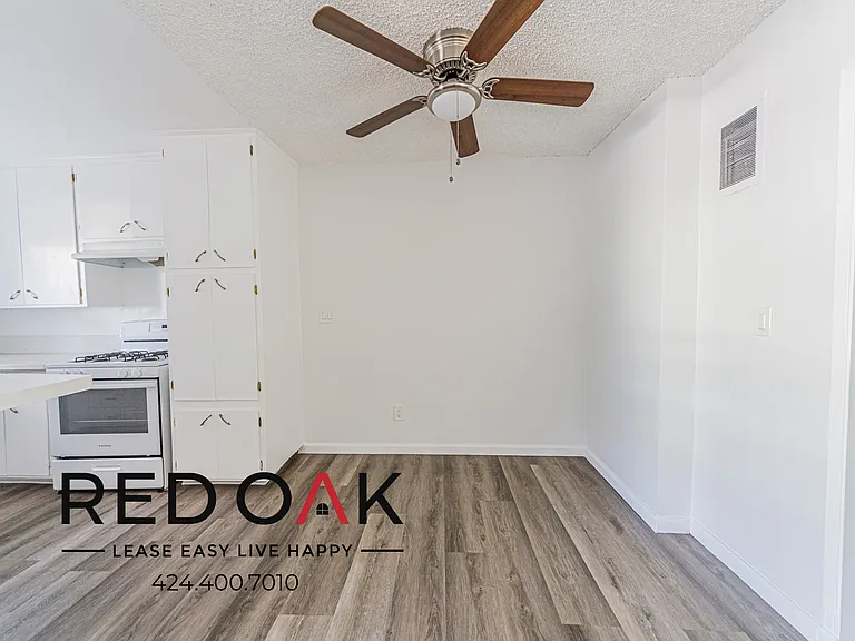 7502 Canby Ave #1 — Photo 7