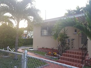 993 SW 10th St, Miami, FL 33130