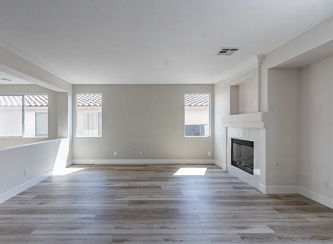 8487 Cobble Village Ct — Photo 3