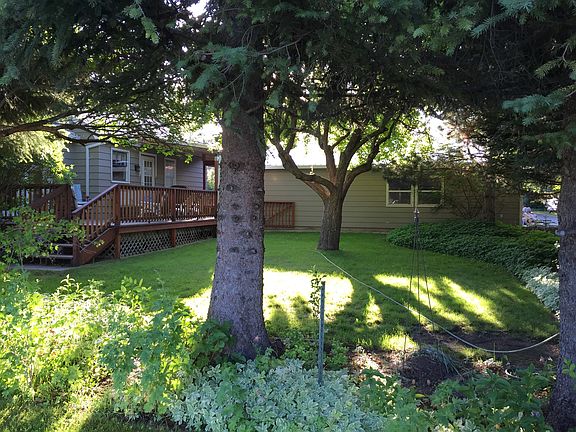 Back of house/garage 