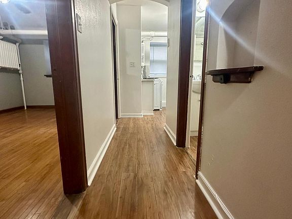4th image of 655 Holly Ave #B