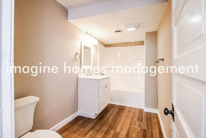 1469 Lakeland Ave — Photo 12