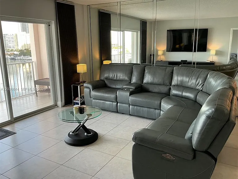 400 Golden Isles Dr #55 — Photo 16
