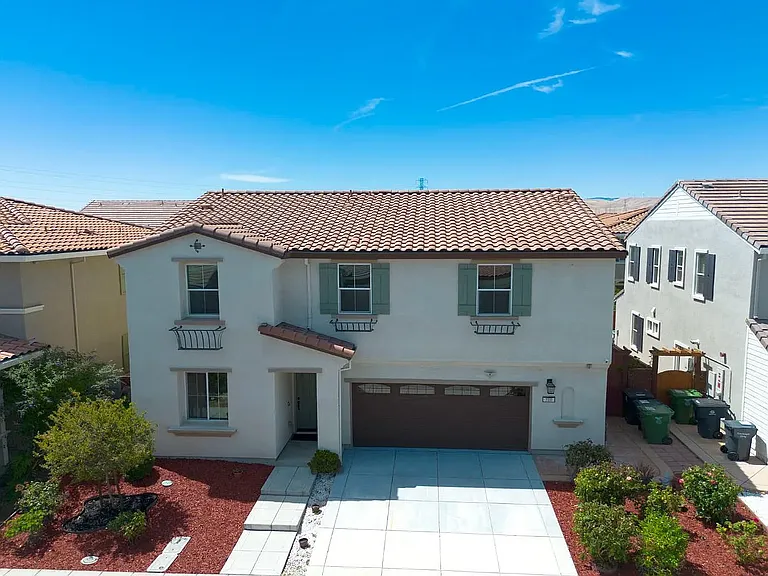 520 E Albertina Ave — Photo 40