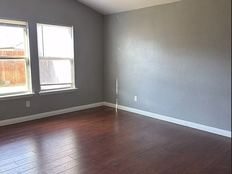 3147 SW 103rd St — Photo 3