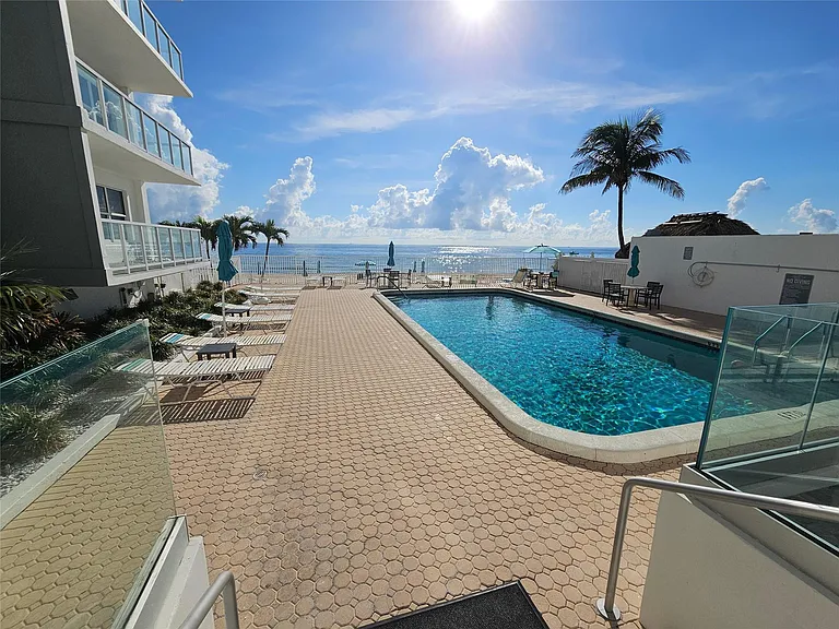 3750 Galt Ocean Dr #209 — Photo 20