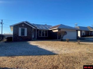 1130 Ozark Ave, Mountain Home, AR 72653