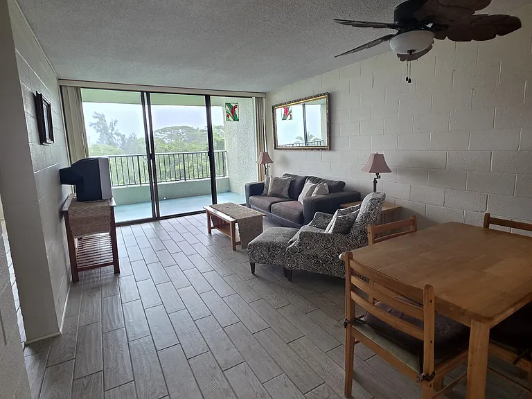 1875 Kalanianaole St #608 — Photo 5