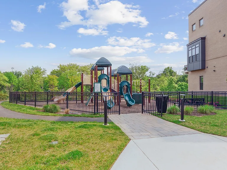 14419 Beckett Glen Cir #1005 — Photo 29