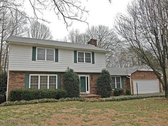 1st image of 1806 Oxford Dr