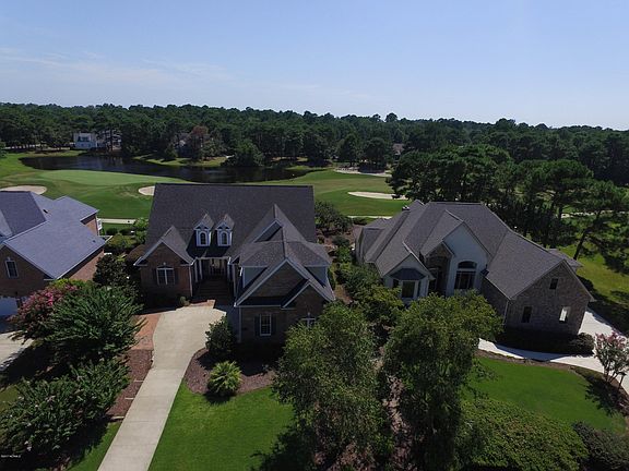 3rd image of 4410 Gauntlet Drive SE