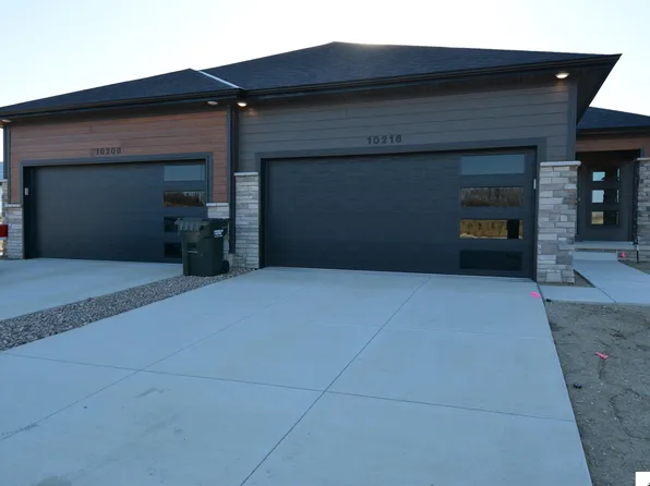 2556 Tupelo Ln, Lincoln, NE 68520