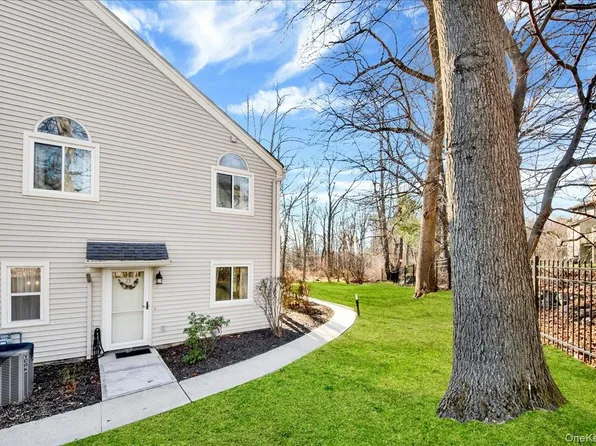 21 Arbor Way #21, Peekskill, NY 10566