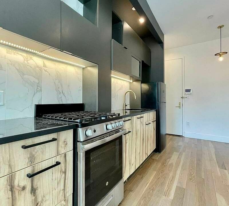 1st image of 1054 Dean St #3G