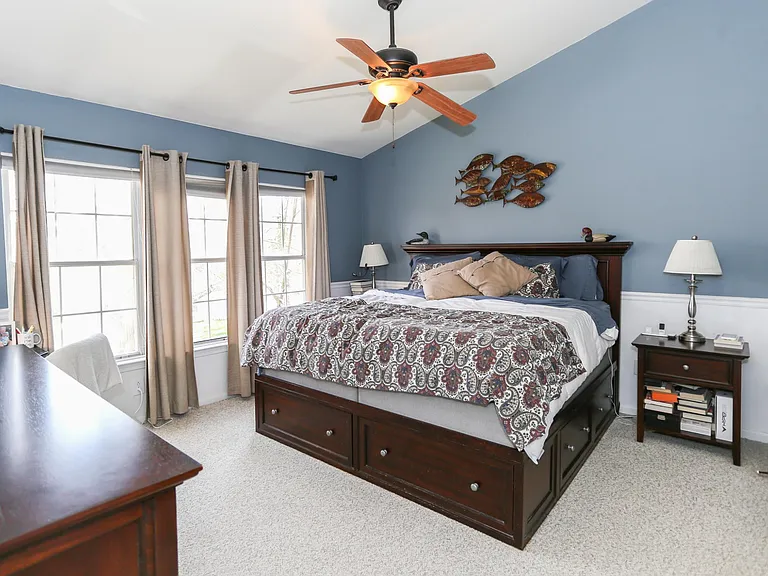 603 Danbury Ct — Photo 17