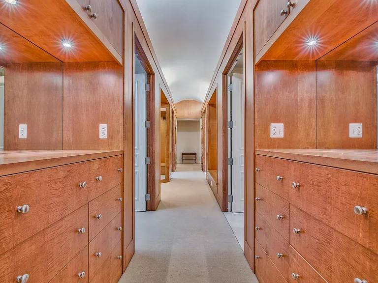 200 Aspen Rd — Photo 30