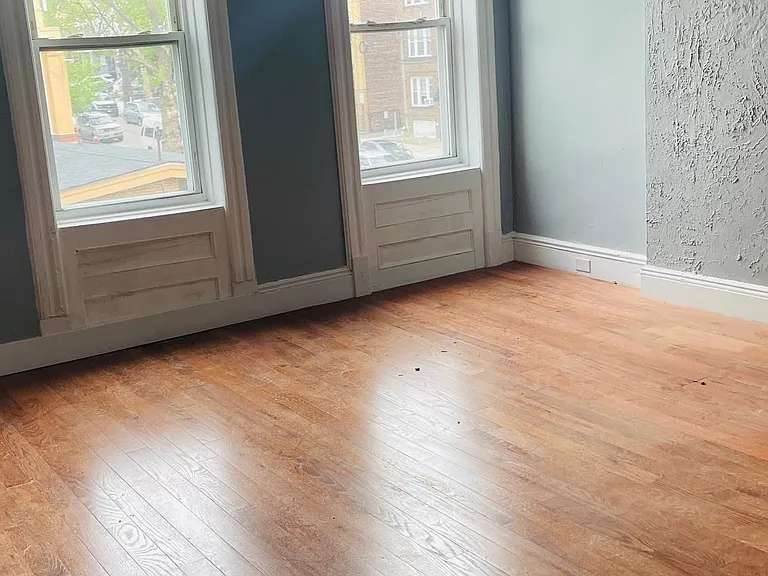 514 W Side Ave — Photo 6