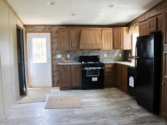 4th image of 332 Ellisburg St Trlr 20